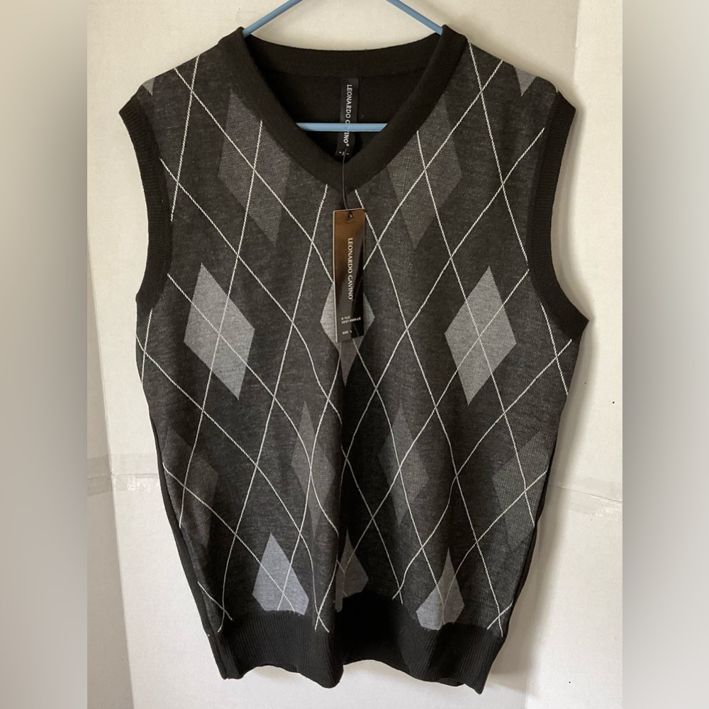 Leonardo Gavino Black and Gray V-Neck Argyle Sweater vest large